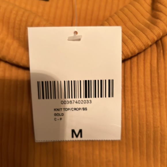 144. Forever 21 Crop Top in Gold - Picture 7 of 12